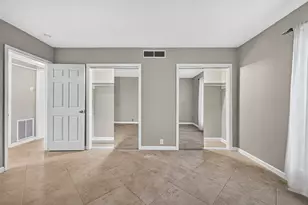 2601 Bellefontaine St, Houston, TX 77025 - Photo 18