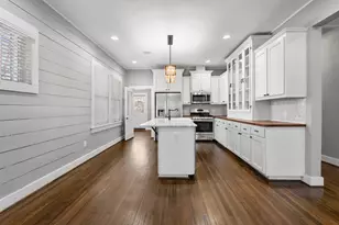 712 E 28th St, Bryan, TX 77803 - Photo 8