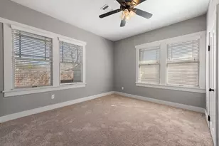 712 E 28th St, Bryan, TX 77803 - Photo 16