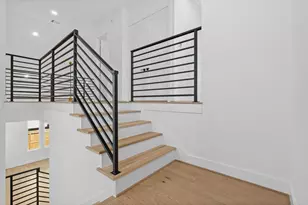 1103 E 37th St, Houston, TX 77022 - Photo 22