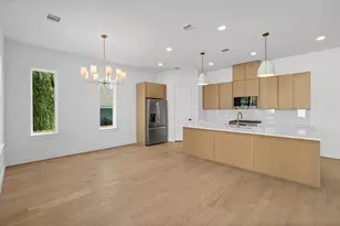 1103 E 37th St, Houston, TX 77022 - Photo 16