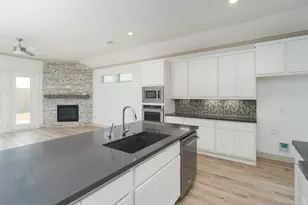 2572 Ravenna Ct, Friendswood, TX 77546 - Photo 16