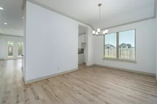 2572 Ravenna Ct, Friendswood, TX 77546 - Photo 8