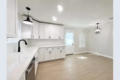 1429 Northview Drive, Angleton, TX 77515 - Photo 6