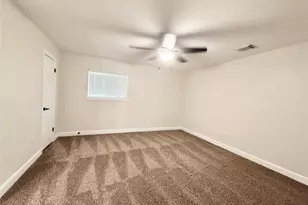 1429 Northview Dr, Angleton, TX 77515 - Photo 16