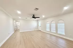 1429 Northview Dr, Angleton, TX 77515 - Photo 2