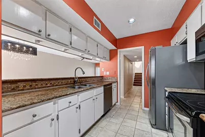 2010 Augusta Drive, Houston, TX 77057 - Photo 14