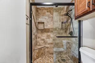 2010 Augusta Dr, Houston, TX 77057 - Photo 22