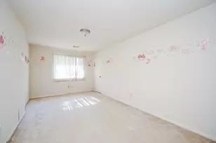 9731 New Kent Dr, Sugar Land, TX 77498 - Photo 16