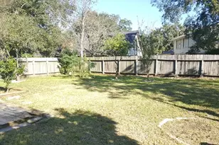 10423 Tenneco Dr, Houston, TX 77099 - Photo 24