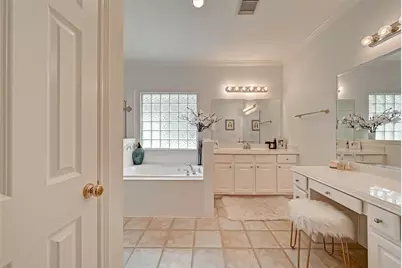 5917 Dolores Street #D, Houston, TX 77057 - Photo 20