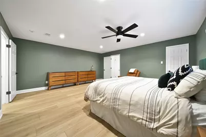 2415 Brookmere Drive, Houston, TX 77008 - Photo 20