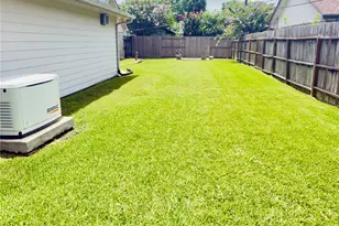 4804 Country Club View, Baytown, TX 77521 - Photo 30