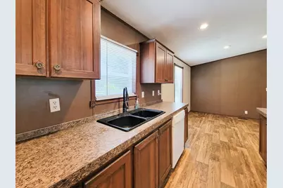 10754 Lake Shore Drive, Conroe, TX 77303 - Photo 18