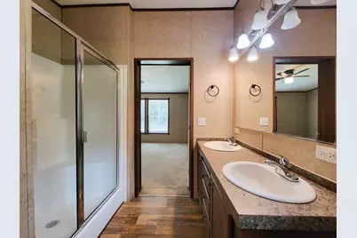 10754 Lake Shore Drive, Conroe, TX 77303 - Photo 28