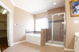 3206 Holly Thicket Dr, Houston, TX 77042 - Photo 30