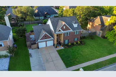 1501 W Castlewood Avenue, Friendswood, TX 77546 - Photo 38