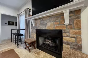 1501 W Castlewood Ave, Friendswood, TX 77546 - Photo 10