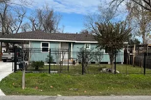 1805 Chamberlain St, Houston, TX 77093 - Photo 2
