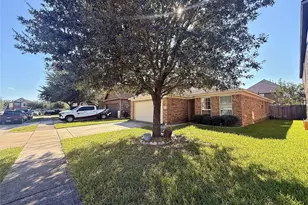 8135 Quiet Prairie Trail, Houston, TX 77049 - Photo 14