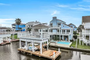 13339 Binnacle Way, Galveston, TX 77554 - Photo 2