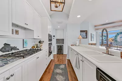 13339 Binnacle Way, Galveston, TX 77554 - Photo 12