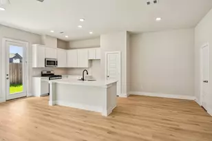 3008 La Rambla Dr, Houston, TX 77047 - Photo 8
