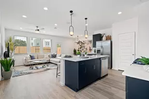 7813 Inwood Hls Ln, Houston, TX 77088 - Photo 8