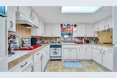 672 Bending Oaks Drive, Bellville, TX 77418 - Photo 6