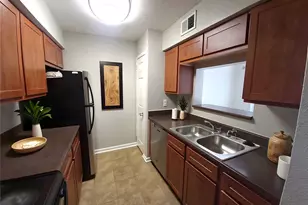 8100 Creekbend Dr, Houston, TX 77071 - Photo 2