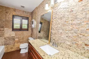 7238 Neff St, Houston, TX 77074 - Photo 12