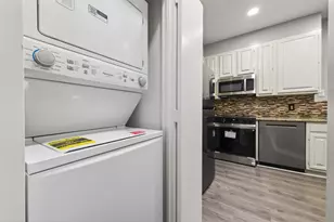 2211 S Braeswood Blvd, Houston, TX 77030 - Photo 14