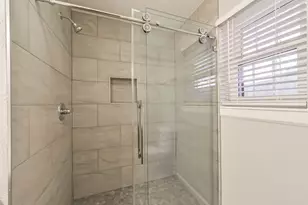 10999 Fairland Dr, Houston, TX 77051 - Photo 26
