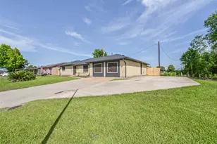 10999 Fairland Dr, Houston, TX 77051 - Photo 6