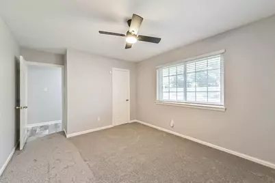10999 Fairland Drive, Houston, TX 77051 - Photo 32