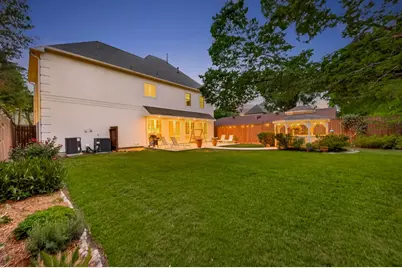 10932 Lasso Lane, Houston, TX 77079 - Photo 34