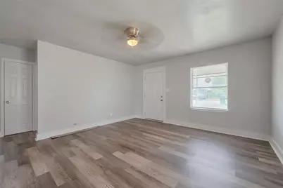 1311 Fred Street, El Campo, TX 77437 - Photo 4