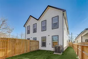 8105 Howton St, Houston, TX 77028 - Photo 20