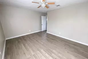 4612 W Orange St, Pearland, TX 77581 - Photo 14