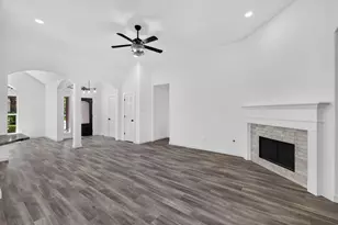 18 Griffin Hill Ct, The Woodlands, TX 77382 - Photo 24