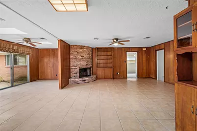 1617 Wavecrest Lane, Houston, TX 77062 - Photo 8