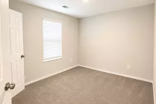8734 Baywood Ct, Baytown, TX 77521 - Photo 8