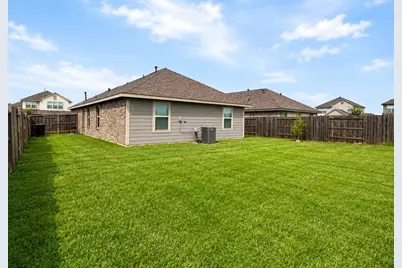 8734 Baywood Court, Baytown, TX 77521 - Photo 10