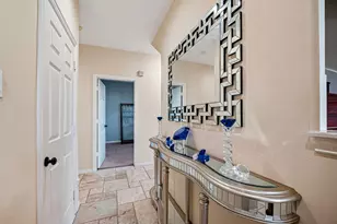 6035 N Arrowana Ln, Houston, TX 77036 - Photo 4