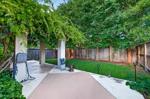 6035 N Arrowana Ln, Houston, TX 77036 - Photo 38