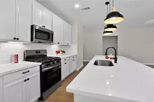 2080 Lost Timbers Dr, Conroe, TX 77304 - Photo 12