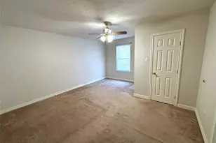 9329 Intervale St, Houston, TX 77075 - Photo 6