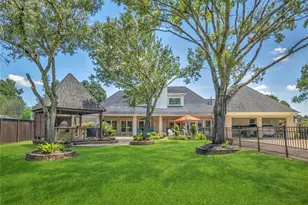 204 Oak Dr, Friendswood, TX 77546 - Photo 10