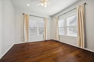 211 E 24th St, Houston, TX 77008 - Photo 22