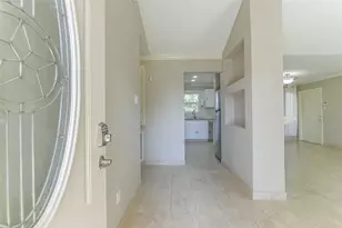 2502 Drummer Dr, League City, TX 77573 - Photo 2